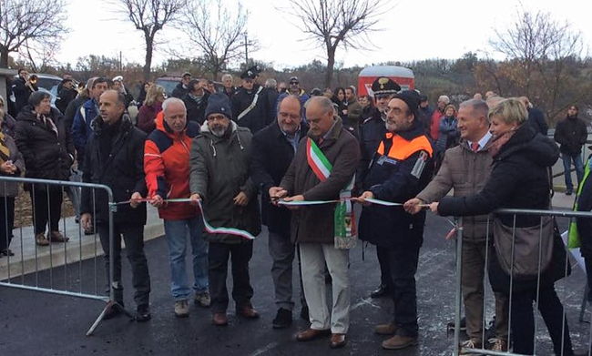 Tossicia consegna casette antisisimiche