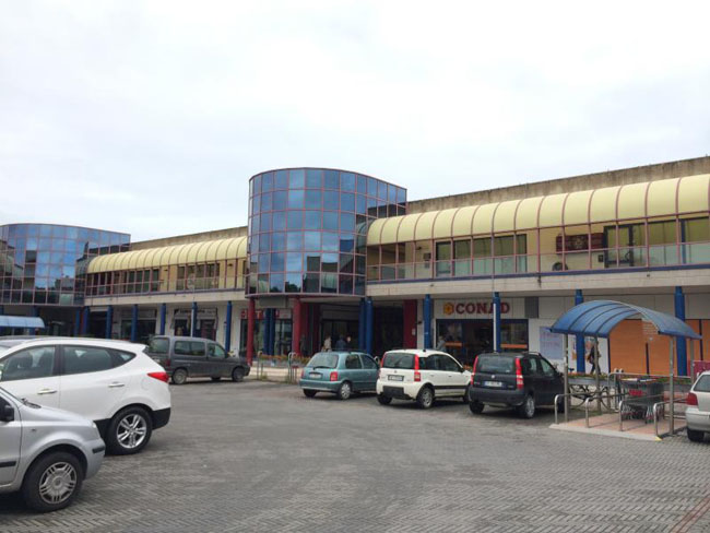 centro commerciale i portici