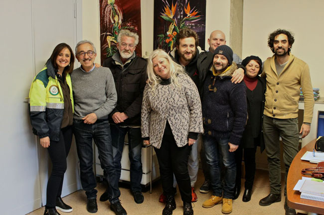 Britti, foto di gruppo con volontari e operatori 21