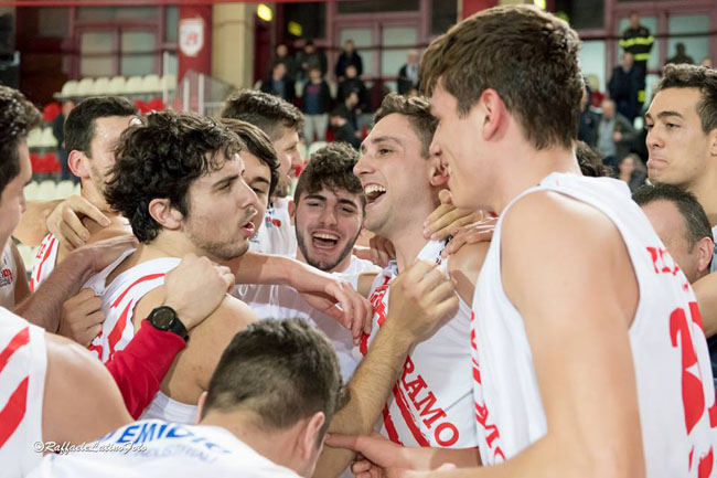 Teramo Basket 1960 domenica in trasferta a Bisceglie