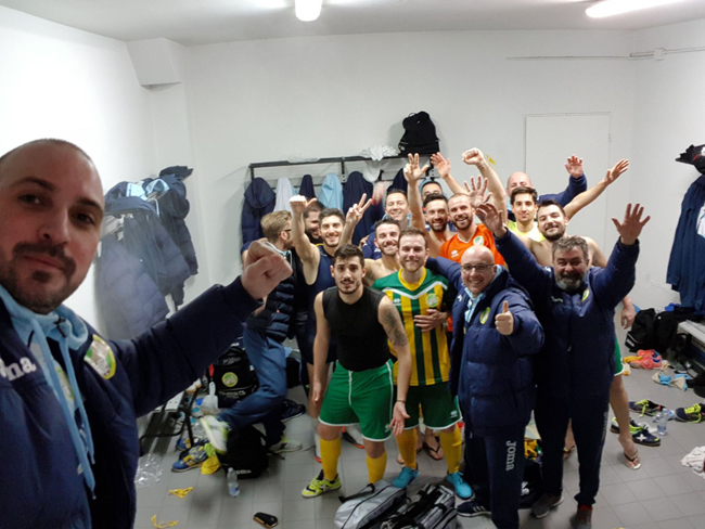 La Tombesi C5 sbanca il PalaRoma, 5-2 al Real Dem