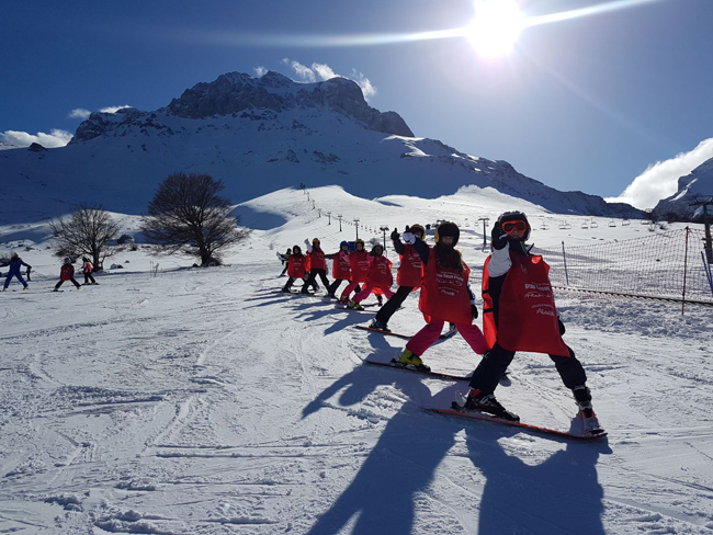Prati di Tivo: partiti i nuovi corsi di sci per studenti