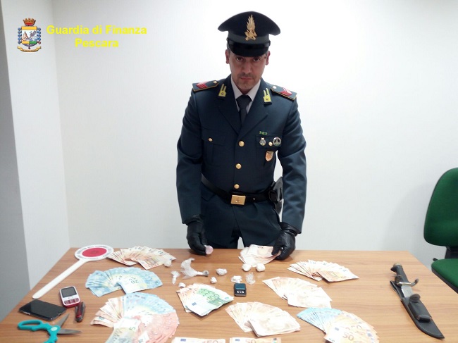 GdF Pescara, arrestatato 28enne per spaccio di cocaina