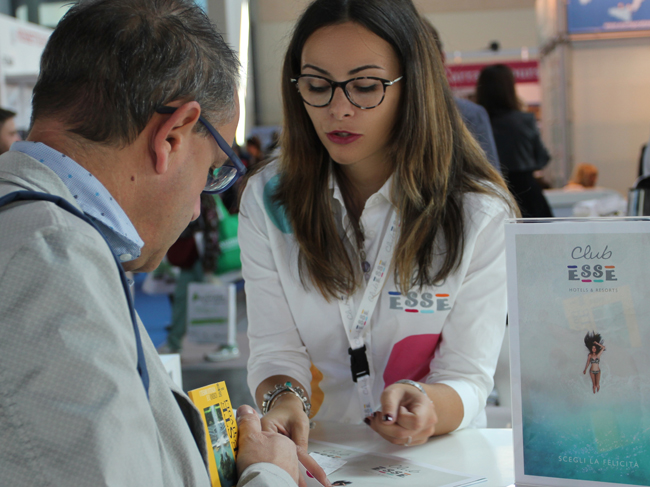 Club Esse_personale al lavoro