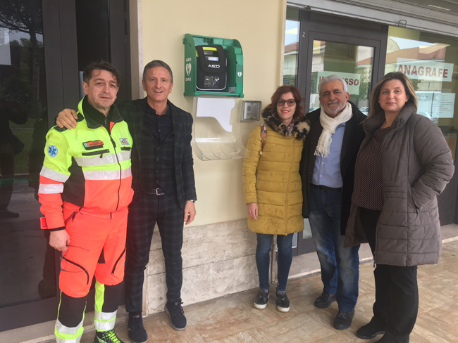San Giovanni Teatino, posizionato un defibrillatore in Piazza Municipio