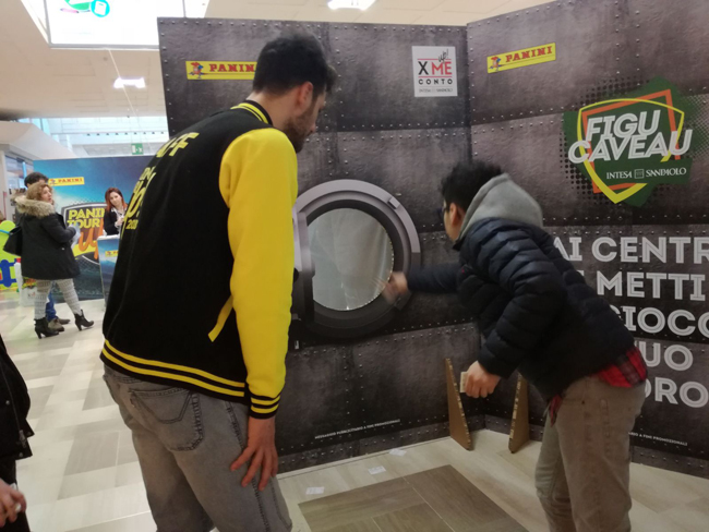 Pescara, Panini tour 18: weekend con le figurine e sfide