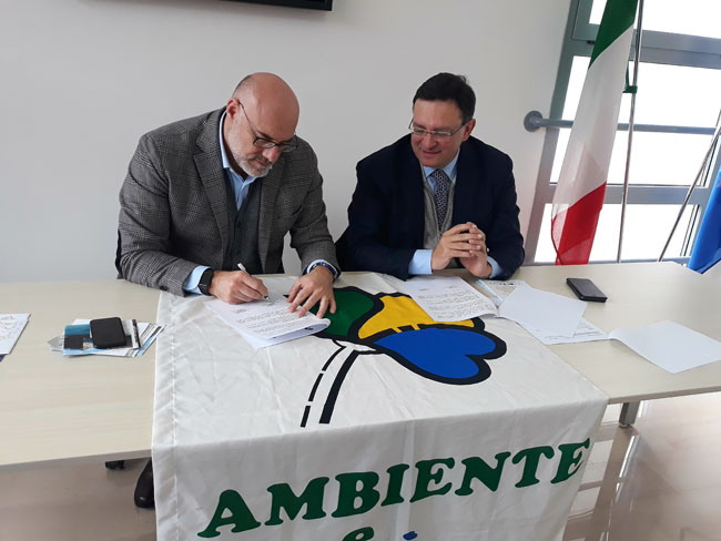 Chieti, firmato protocollo d'intesa tra Comune e Ambiente e/é Vita