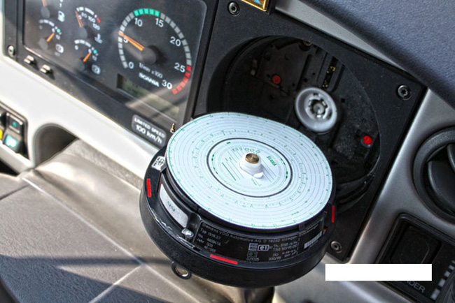 Chieti, controlli Polizia Stradale: multato e denunciato camionista Chieti, controlli Polizia Stradale: multato e denunciato camionista