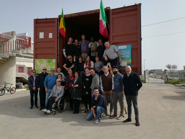 gruppo aiuti umanitari senegal