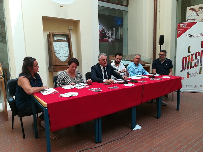 Abruzzo dal Vivo Francesco De Gregori, Sud Sound System in primo piano