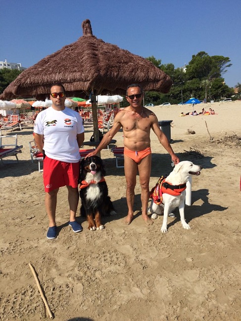 Montesilvano mare sicuro cani di salvataggio tutti weekend