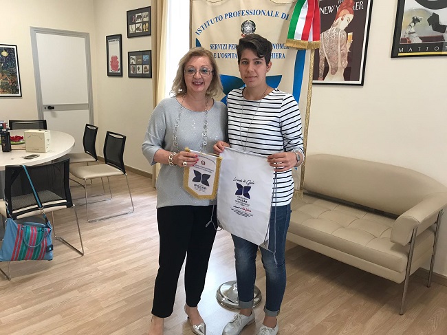 di pietro studentessa costanzo