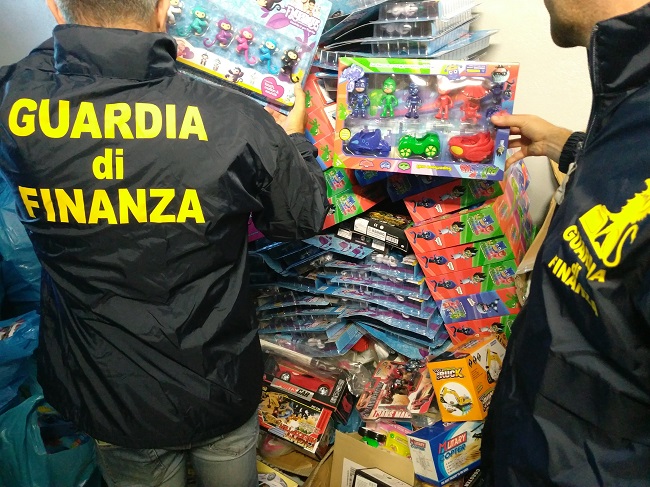 Pescara sequestrati oltre 1,2 milioni giocattoli