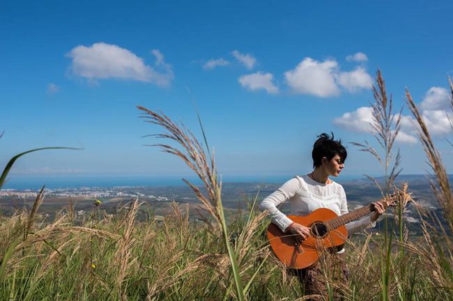 cantautrice abruzzese Lara Molino riparte da Milano