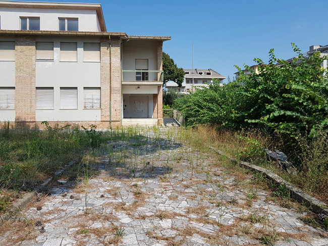 ingresso scuola San Nicolo