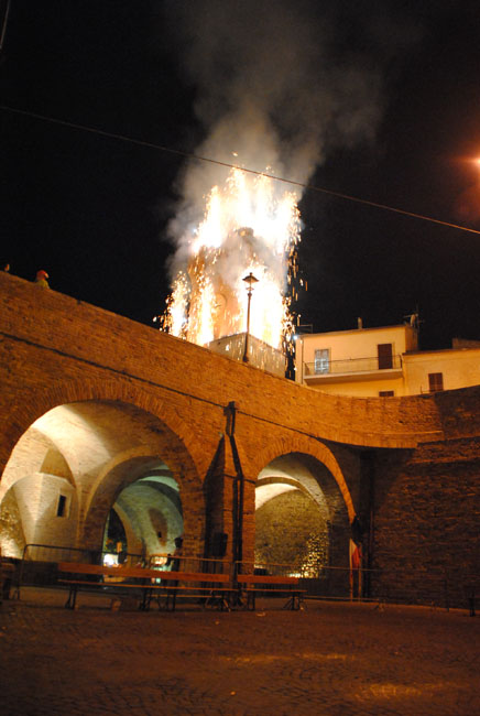 Tortoreto incendio torre