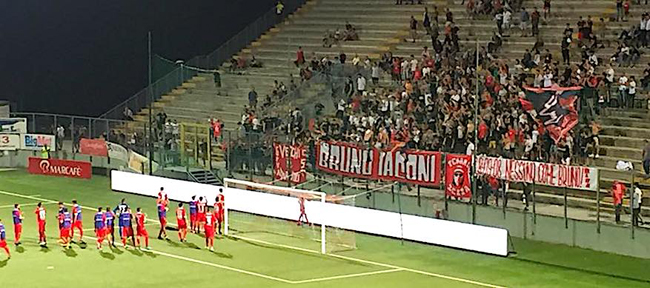 Teramo Calcio sotto curva