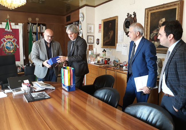 Incontro sindaco poste italiane