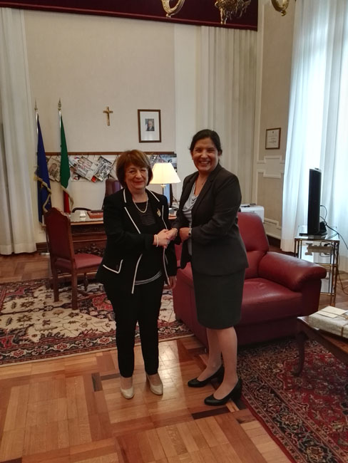 incontro Gillian Apfel