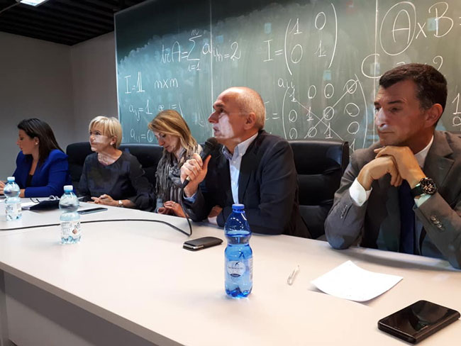 incontro studenti università