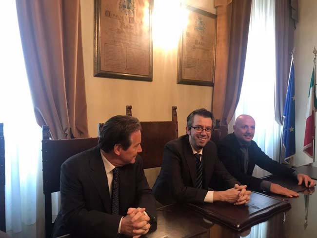presentazione evento Mogol canta Battisti a Pescara