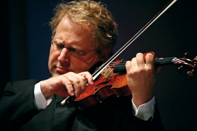 il violinista Shlomo Mintz