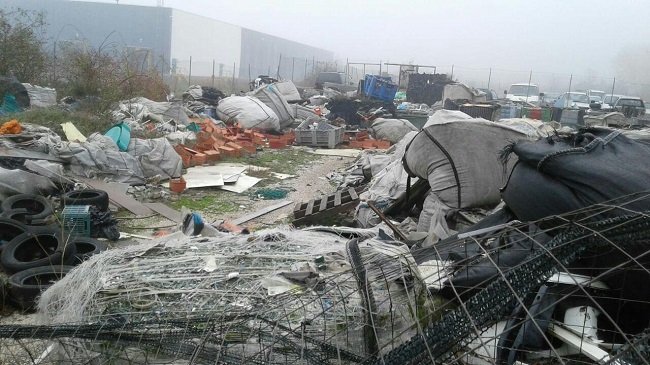 abbandono rifiuti Avezzano