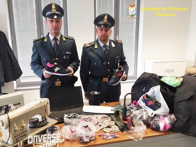 GdF Pescara contraffazione