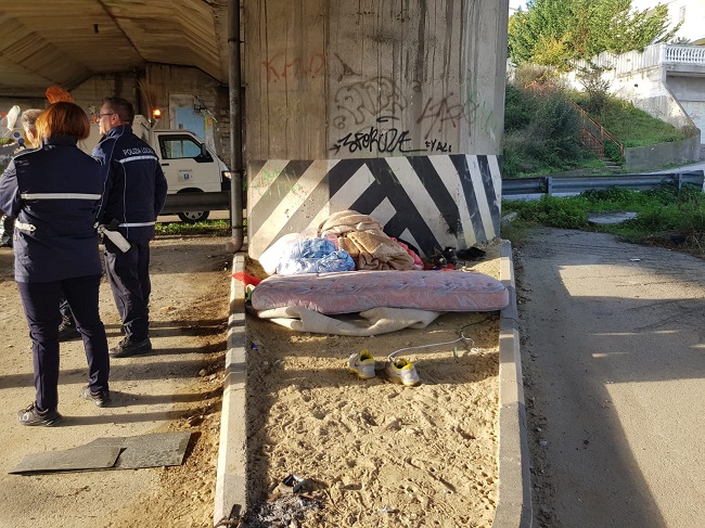 sgombero via de gasperi