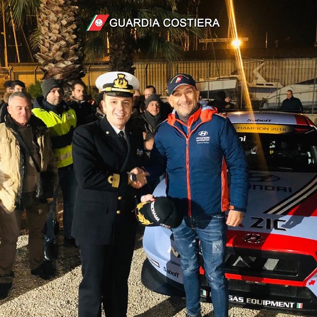 Giulianova, Gabriele Tarquini in visita alla Capitaneria di porto