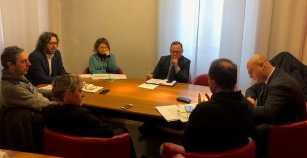 comune roseto per riunione