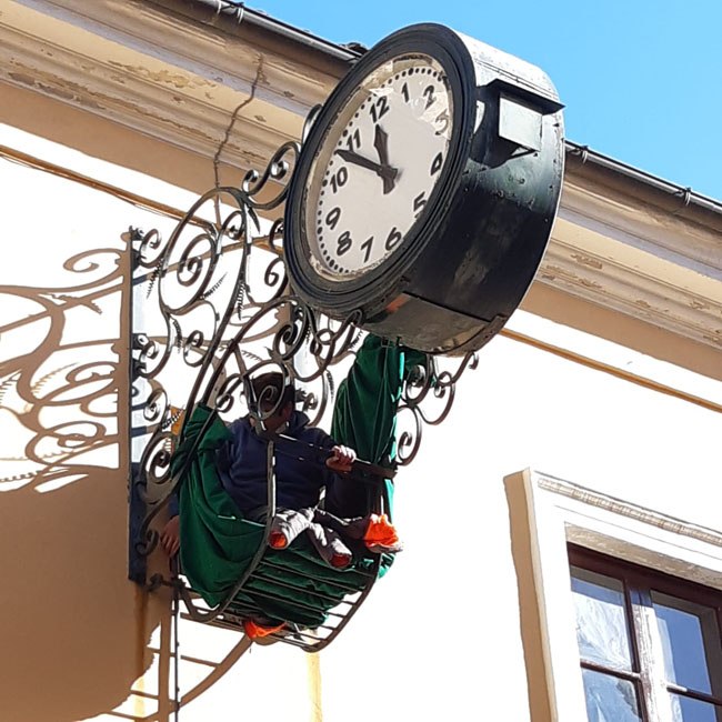 Giulianova, ripristinato l'orologio civico di Corso Garibaldi