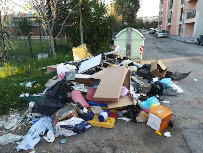 rifiuti abbandonati Montesilvano