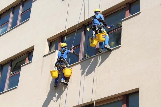 pulizia vetrate Di Marzio Michetti