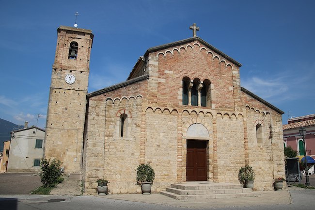 Civitaquana Chiesa di Santa Maria delle Grazie