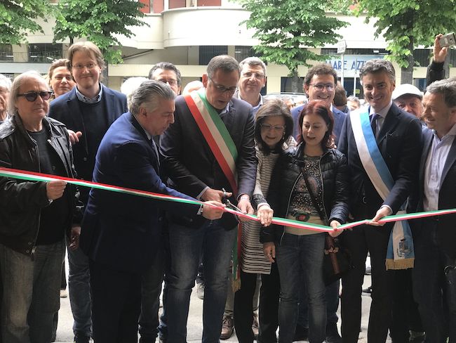 taglio nastro apertura teatro Cordova Pescara