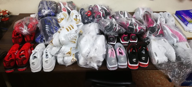 scarpe sequestrate durante i controlli nel weekend alla movida di Pescara - Montesilvano