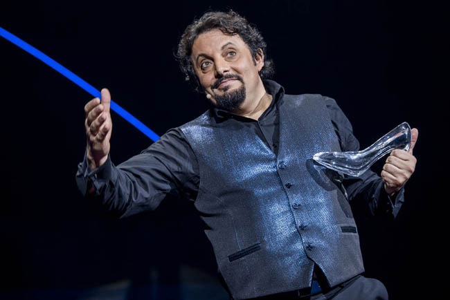 Enrico Brignano un'ora sola ti vorrei