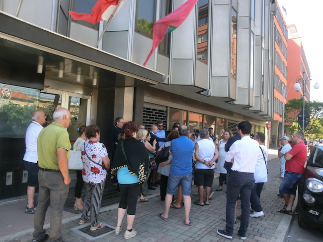 manifestazione m5s pescara 3 agosto 2019