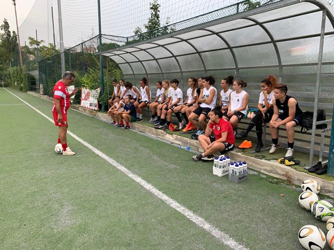 calcio femminile Chieti panchina