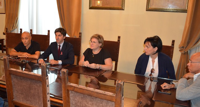 presentazione shopping sotto stelle