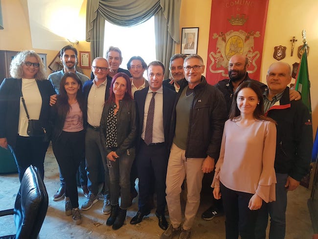 L'amministrazione comunale con il nuovo dirigente Gramenzi e il nuovo funzionario carbone