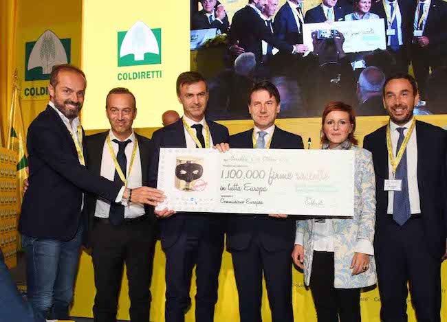 maxi assegno stop cibo falso