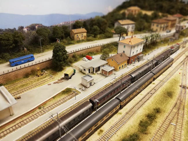 modellino treno