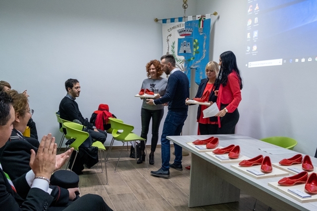 beta costantini castelli scarpette rosse