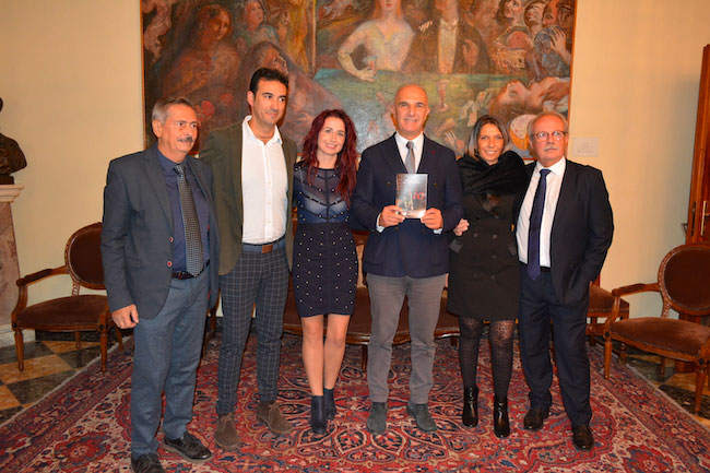 presentazione spettacolo io a Pescara