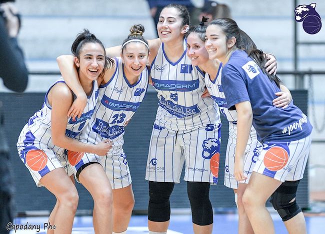 festa panthers fine partita