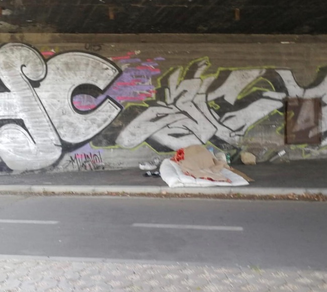 foto senzatetto pescara