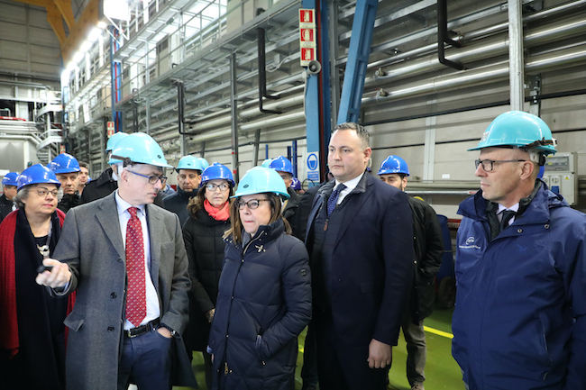 ministra de micheli laboratori gran sasso