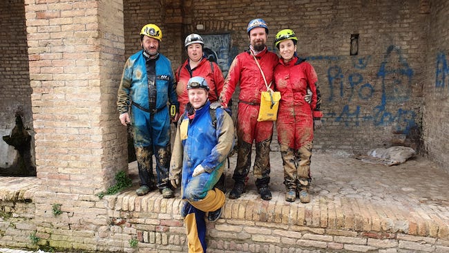sopralluogo cunicolo gruppo speleologico abruzzo